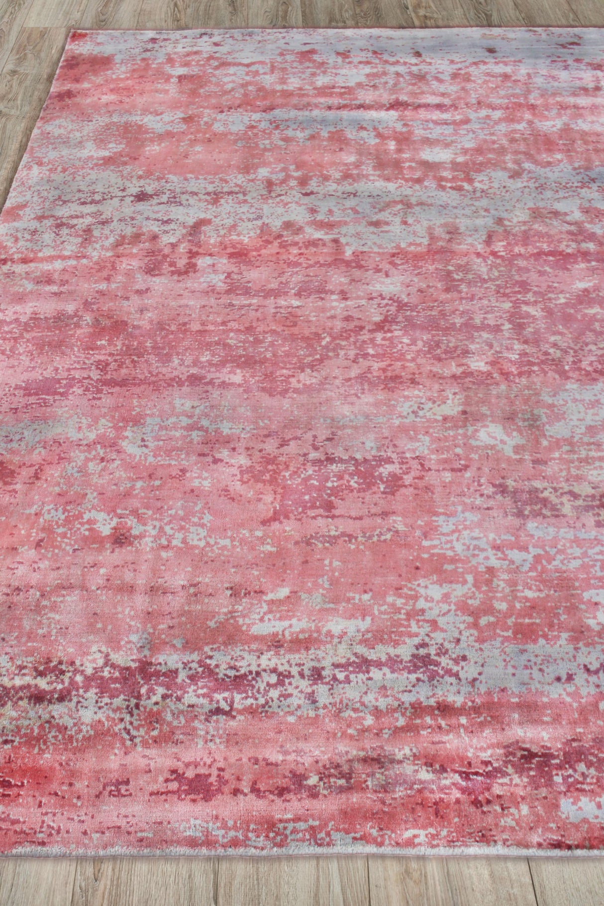 Exquisite Rugs Antolini Hand Loomed Bamboo Silk in 2535 Red/Gray 9' x 12' Area Rug