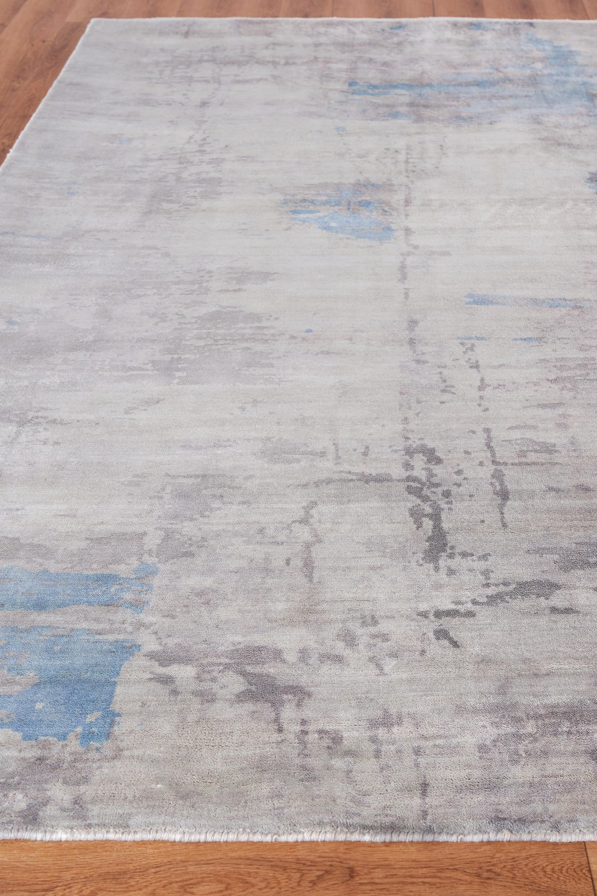 Exquisite Rugs Cassina Hand Loomed Bamboo Silk in 2541 Gray/Blue 6' x 9' Area Rug