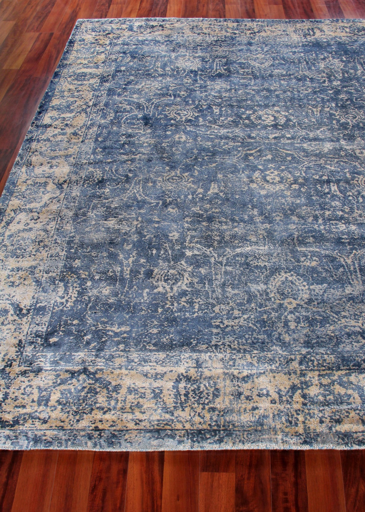 Exquisite Rugs Cassina Hand Loomed Bamboo Silk in 2545 Denim/Gold 9' x 12' Area Rug