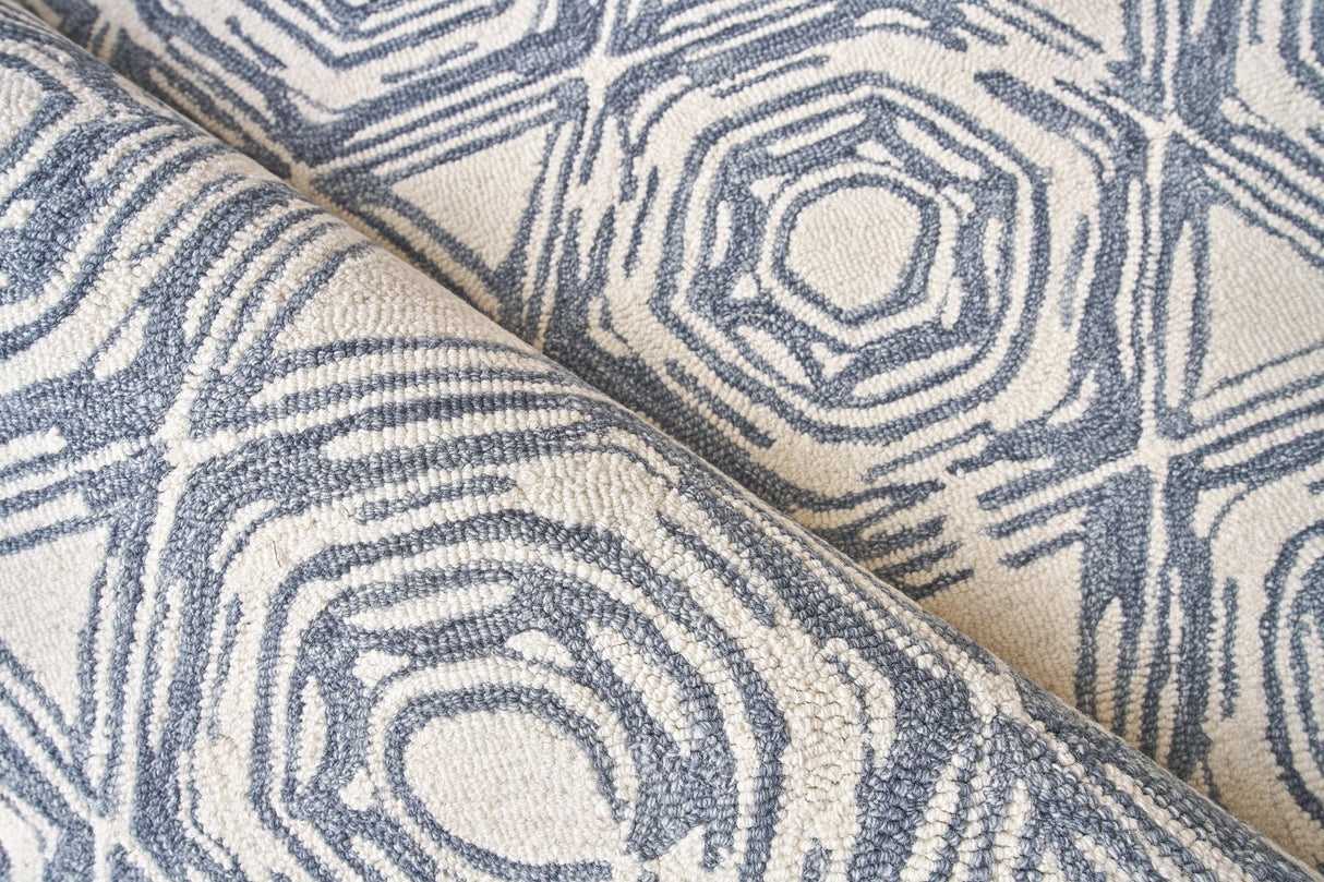Exquisite Rugs Caprice Hand-tufted New Zealand Wool 2708 Dark Blue/Ivory 4' x 6' Area Rug