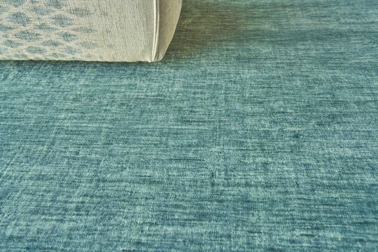 Exquisite Rugs Roche Hand Loomed New Zealand Wool in 2734 Soft Teal 8' x 10' Area Rug