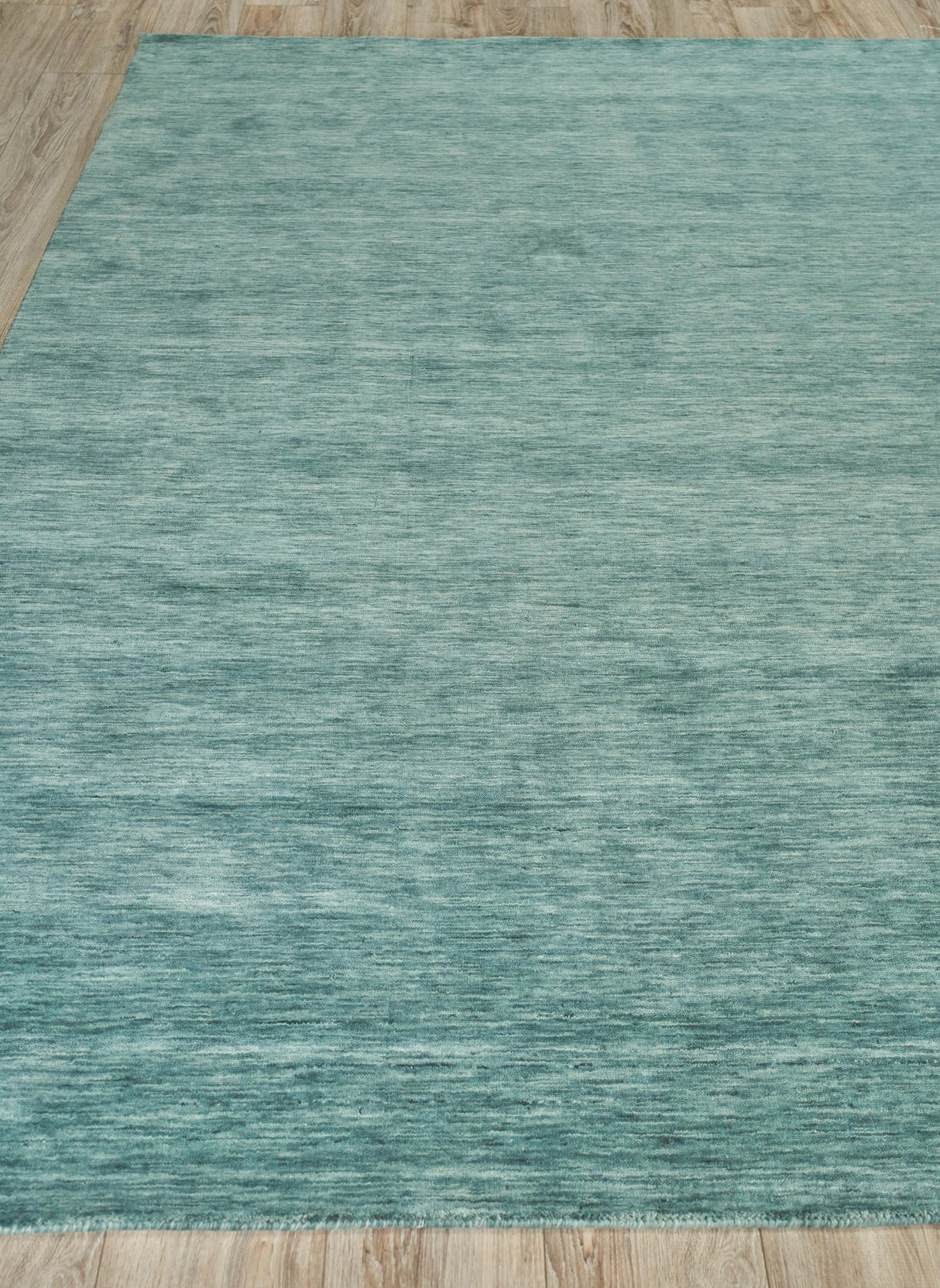 Exquisite Rugs Roche Hand Loomed New Zealand Wool in 2734 Soft Teal 8' x 10' Area Rug