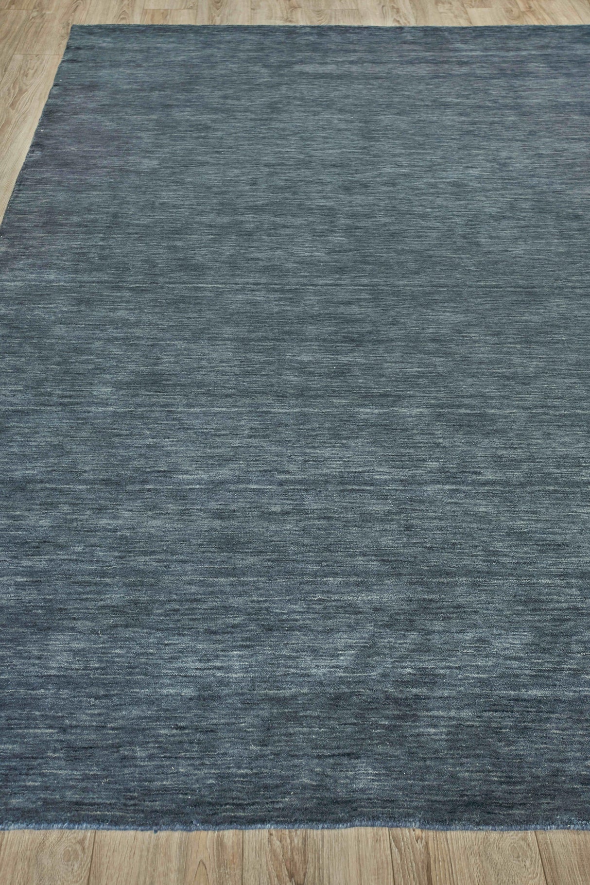 Exquisite Rugs Roche Hand Loomed New Zealand Wool in 2735 Dark Blue 2' x 3' Area Rug