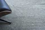 Exquisite Rugs Calla Hand Loomed Bamboo Silk in 2873 Dark Silver 6' x 9' Area Rug
