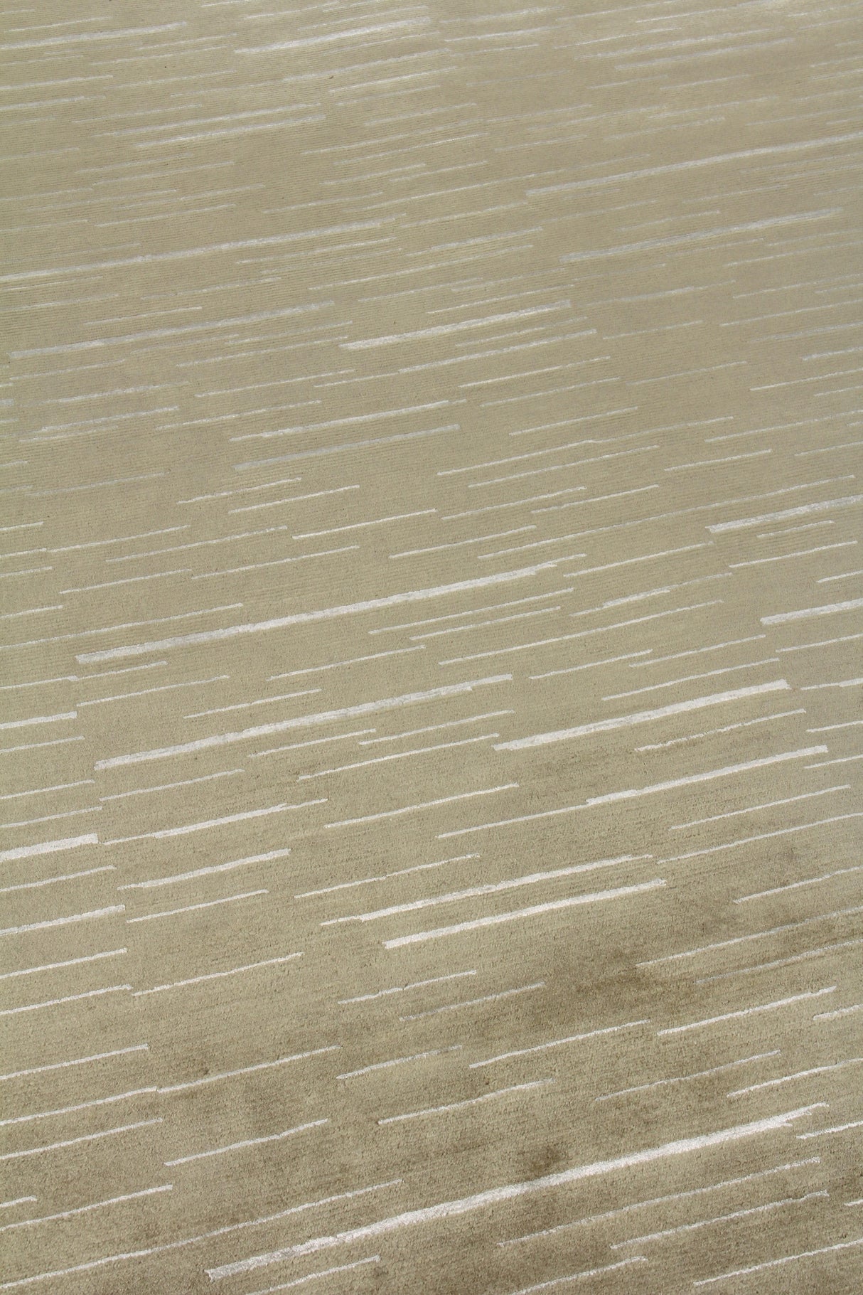 Exquisite Rugs Metro Velvet Hand Knotted Wool/Viscose in 3016 Light Beige 9' x 12' Area Rug
