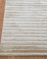 Exquisite Rugs High Low Hand Loomed Viscose in 3081 Silver 10' x 14' Area Rug