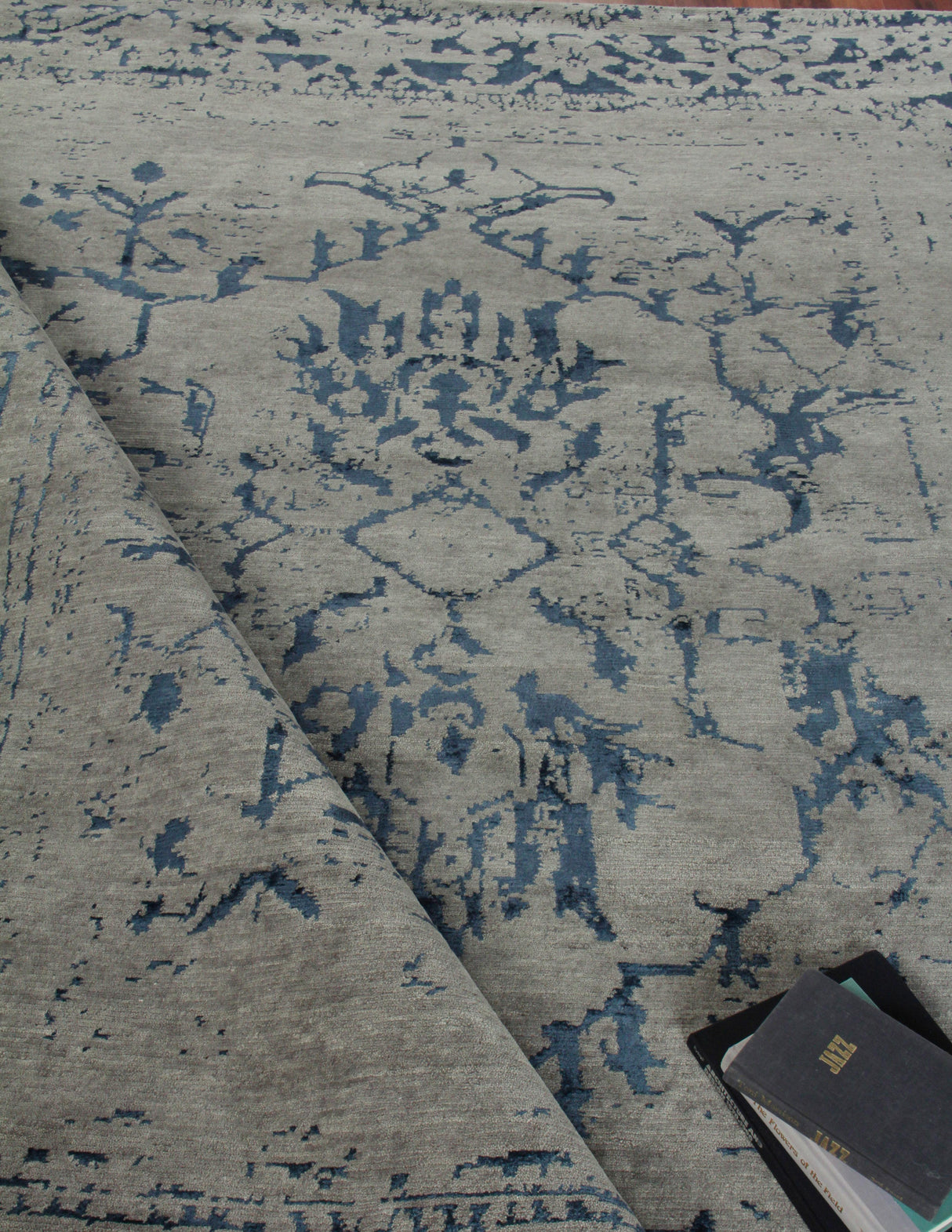 Exquisite Rugs Terras Hand Knotted Wool/Bamboo Silk in 3130 Gray/Blue 8' x 10' Area Rug