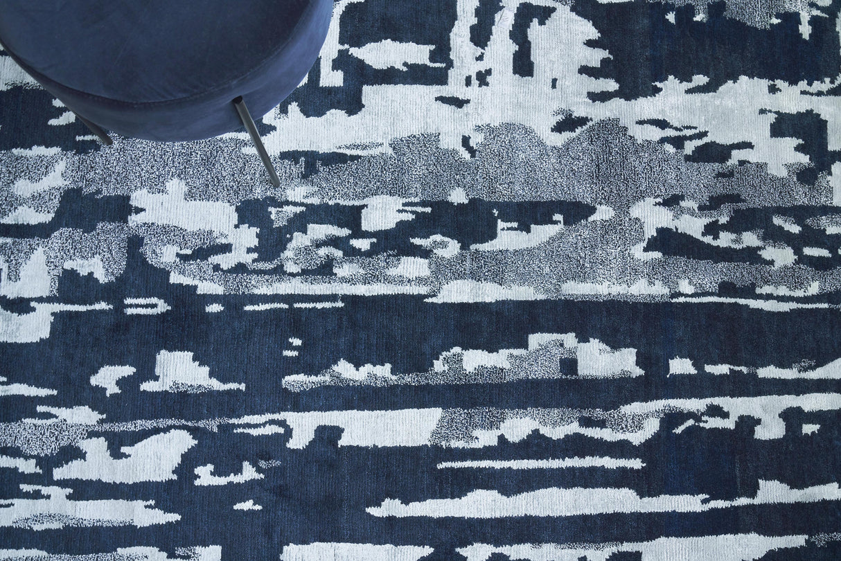 Exquisite Rugs Carrina Hand Knotted Wool/Bamboo Silk in 3135 Navy/Silver 6' x 9' Area Rug