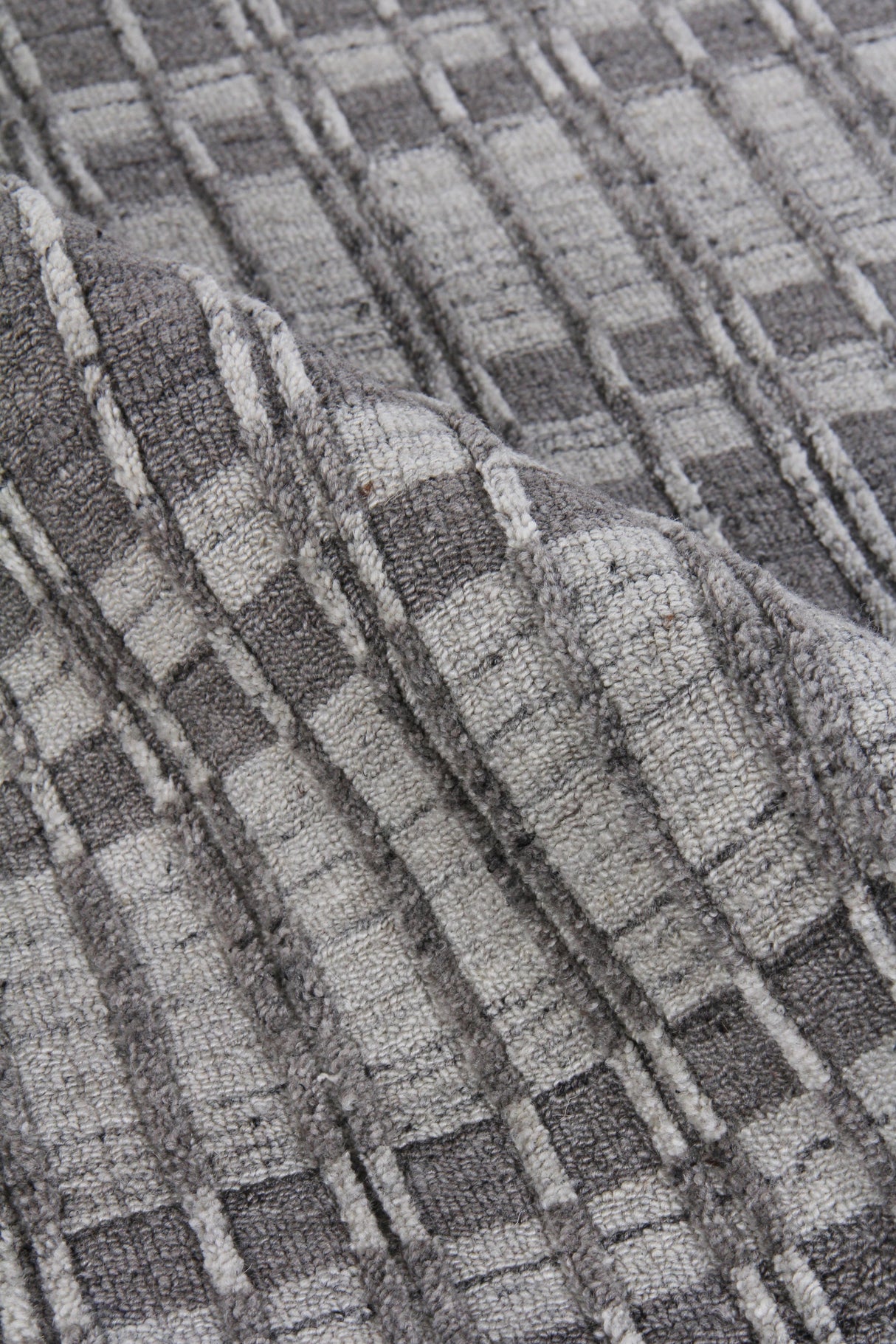 Exquisite Rugs Provident Hand Loomed Wool/Bamboo Silk in 3139 Dark Gray 10' x 14' Area Rug