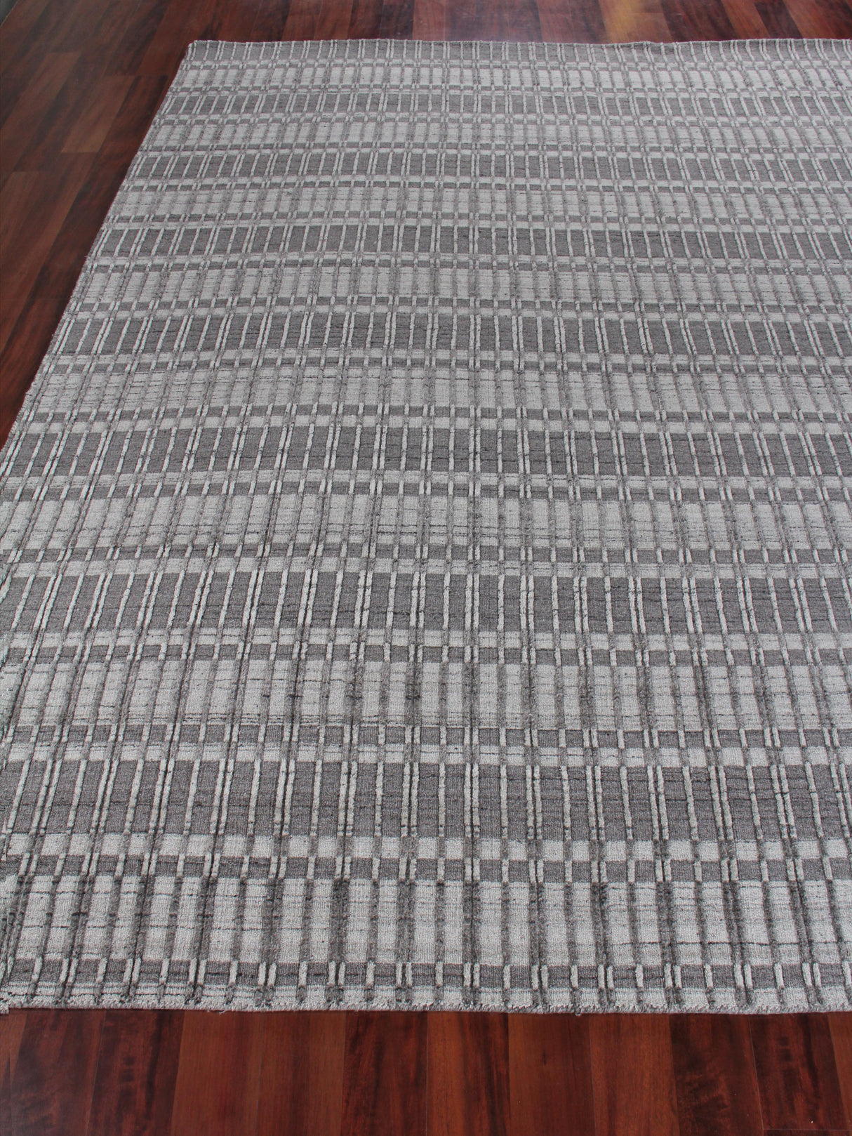 Exquisite Rugs Provident Hand Loomed Wool/Bamboo Silk in 3139 Dark Gray 12' x 15' Area Rug