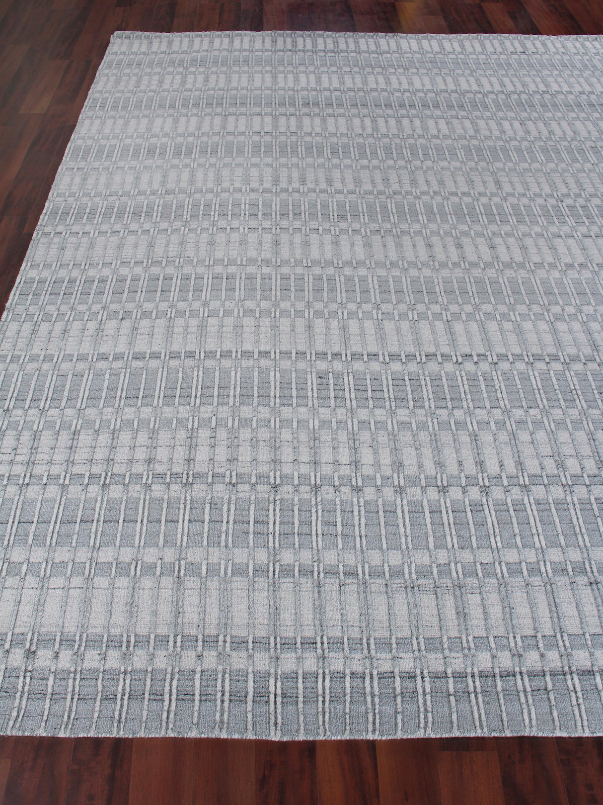 Exquisite Rugs Provident Hand Loomed Wool/Bamboo Silk in 3140 Silver 6' x 9' Area Rug
