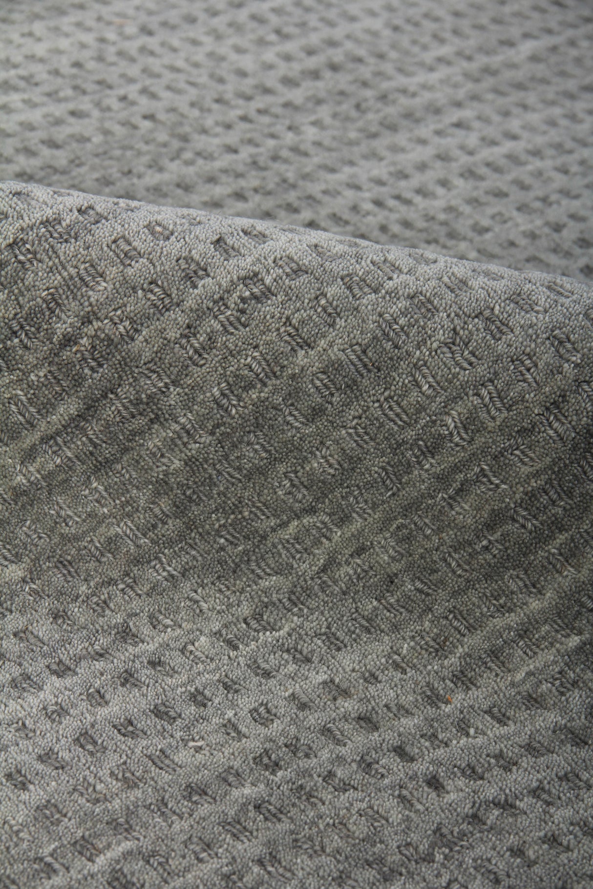 Exquisite Rugs New Zealand Wool Hand Loomed New Zealand Wool in 3155 Aluminum 12' x 15' Area Rug