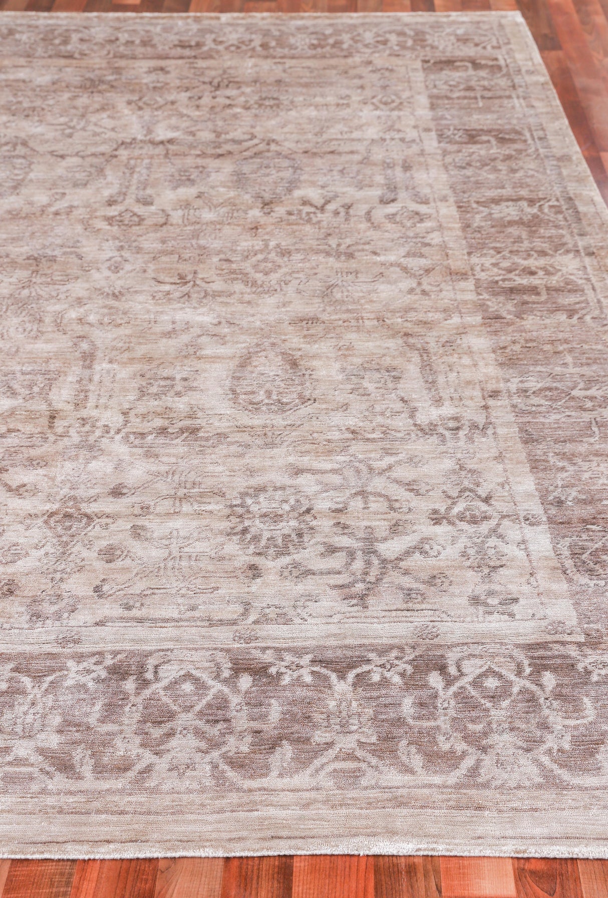 Exquisite Rugs Antique'd Silk Hand Knotted Bamboo Silk in 3284 Beige/Light Brown 6' x 9' Area Rug