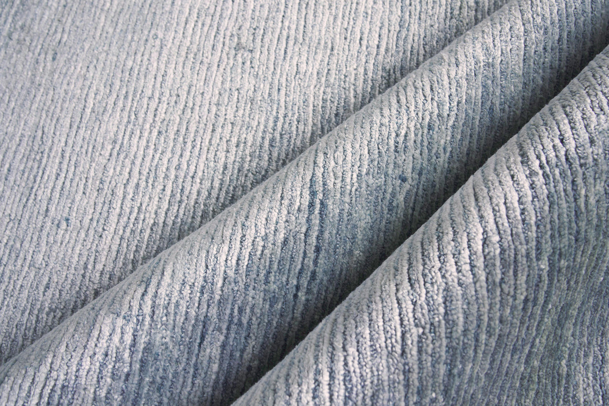 Exquisite Rugs Crush Hand Knotted Bamboo Silk in 3299 Aqua/Dark Aqua 9' x 12' Area Rug