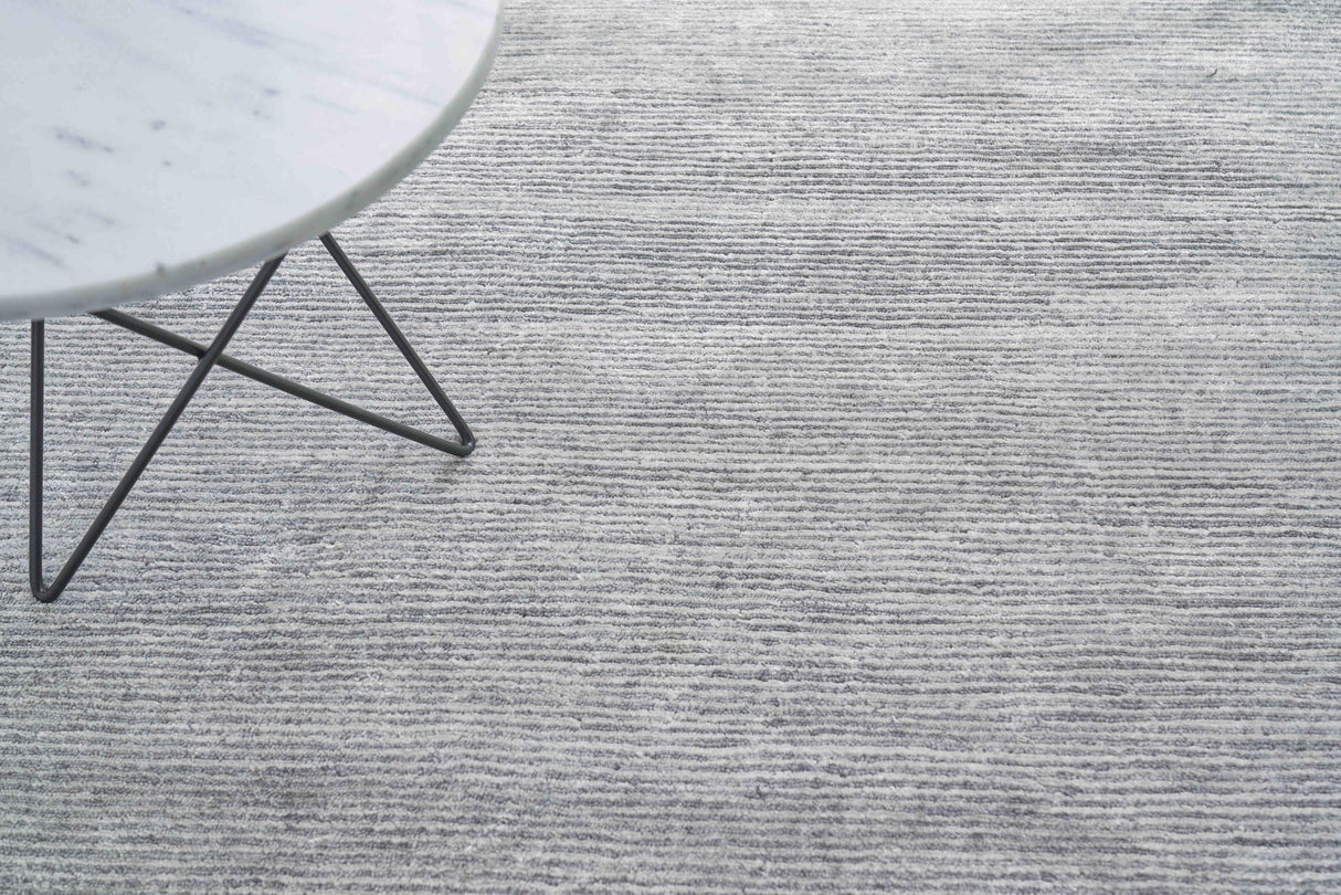 Exquisite Rugs Crush Hand Knotted Bamboo Silk in 3302 Dark Silver/Silver 8' x 10' Area Rug
