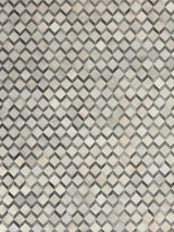 Exquisite Rugs Natural Hide Handmade Leather Hide in 3334 Ivory/Silver 5' x 8' Area Rug