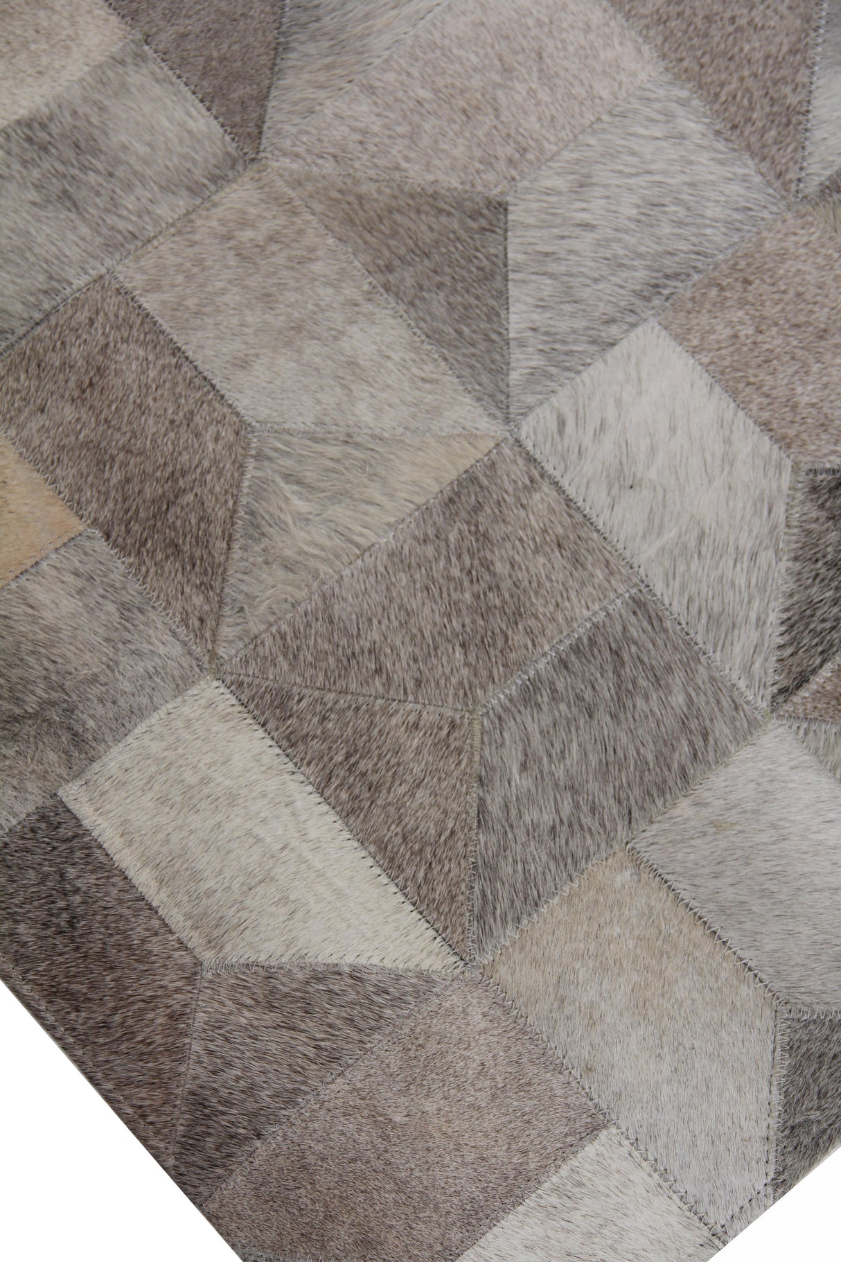 Exquisite Rugs Natural Hide Handmade Leather Hide in 3355 Gray/Multi 5' x 8' Area Rug