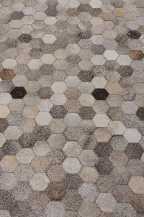 Exquisite Rugs Natural Hide Handmade Leather Hide in 3357 Dark Gray/Multi 5' x 8' Area Rug