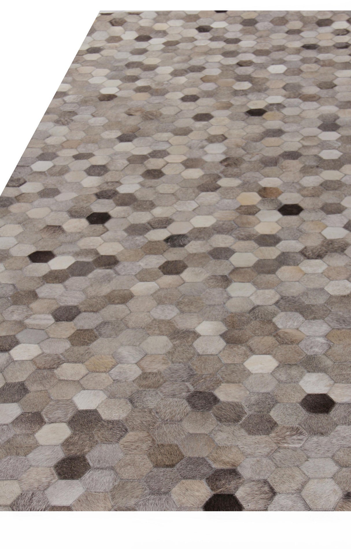 Exquisite Rugs Natural Hide Handmade Leather Hide in 3357 Dark Gray/Multi 8' x 11' Area Rug