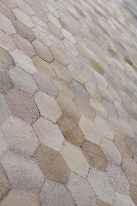 Exquisite Rugs Natural Hide Handmade Leather Hide in 3358 Ivory/Multi 8' x 11' Area Rug