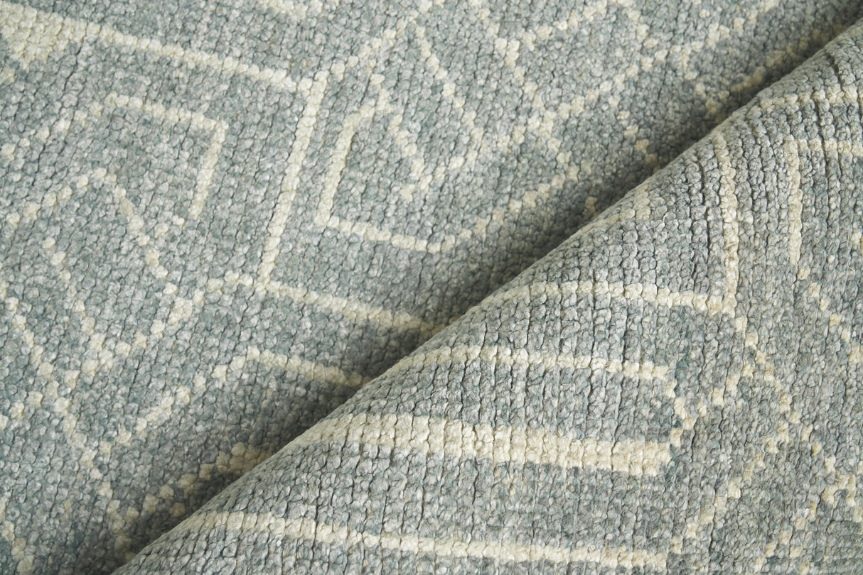 Exquisite Rugs Prague Hand Knotted New Zealand Wool in 3399 Aqua 12' x 15' Area Rug
