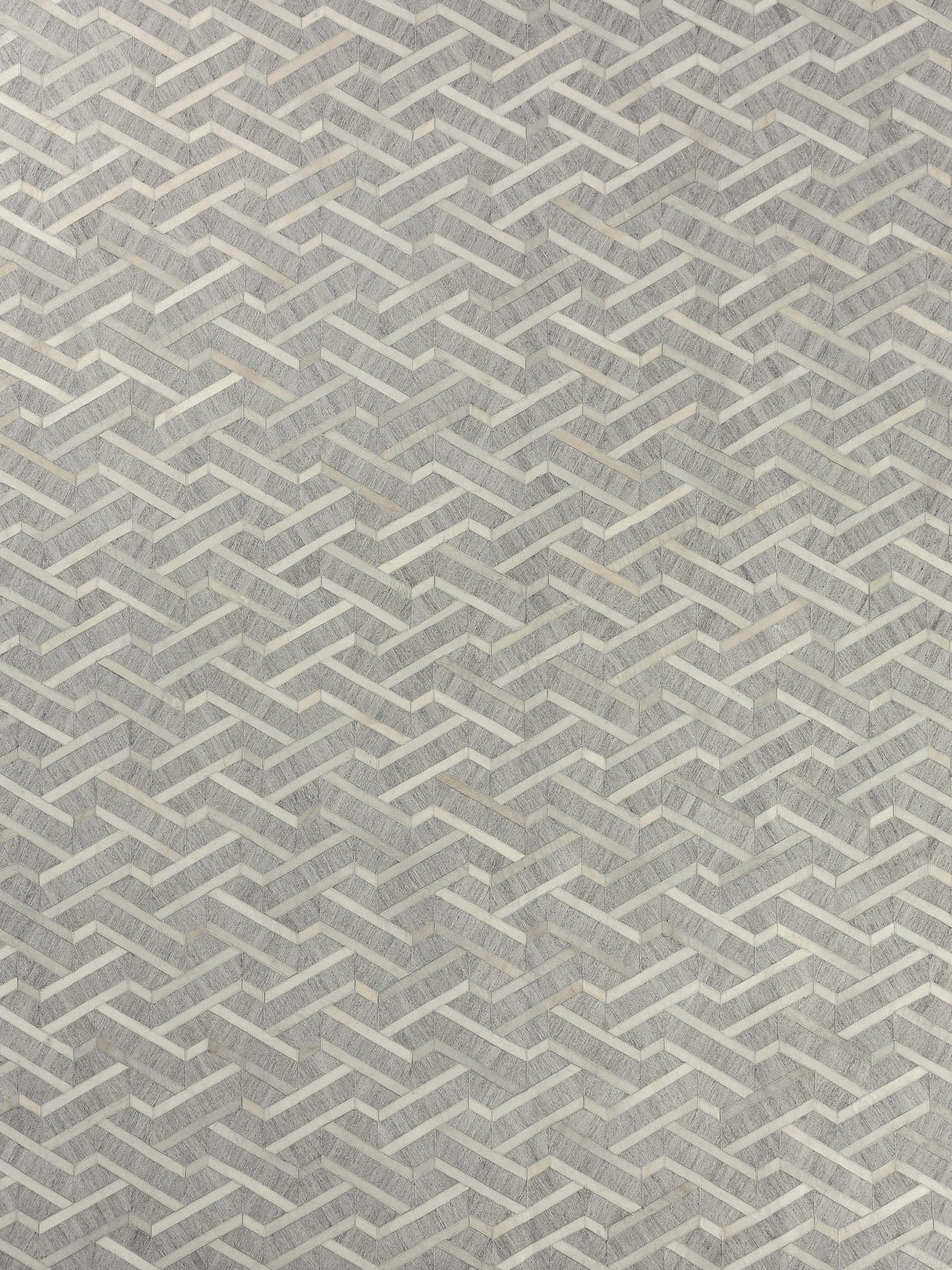 Exquisite Rugs Berlin Hand Tufted Leather/Viscose in 3416 Silver/Ivory 5' x 8' Area Rug