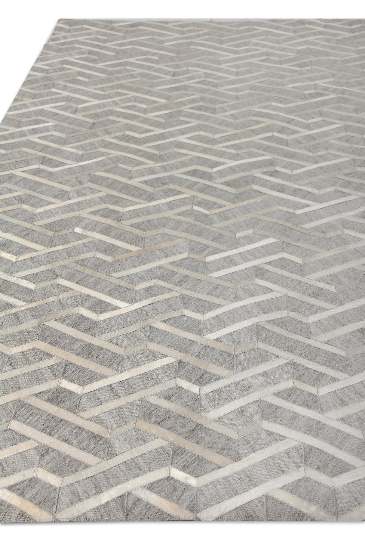 Exquisite Rugs Berlin Hand Tufted Leather/Viscose in 3416 Silver/Ivory 5' x 8' Area Rug