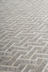 Exquisite Rugs Berlin Hand Tufted Leather/Viscose in 3416 Silver/Ivory 5' x 8' Area Rug