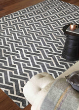 Exquisite Rugs Berlin Hand Tufted Leather/Viscose in 3417 Charcoal/Ivory 5' x 8' Area Rug