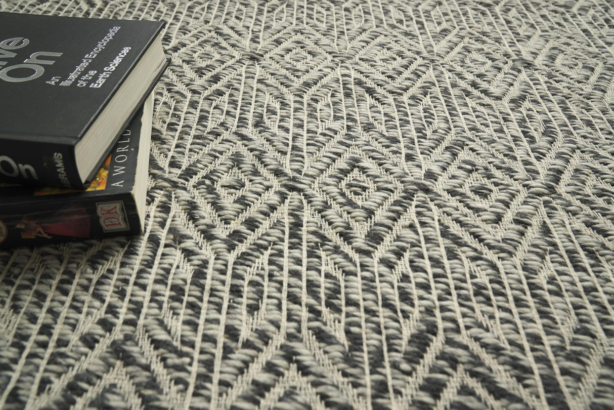 Exquisite Rugs Woven Earth Flatweave New Zealand Wool in 3433 Charcoal 10' x 14' Area Rug