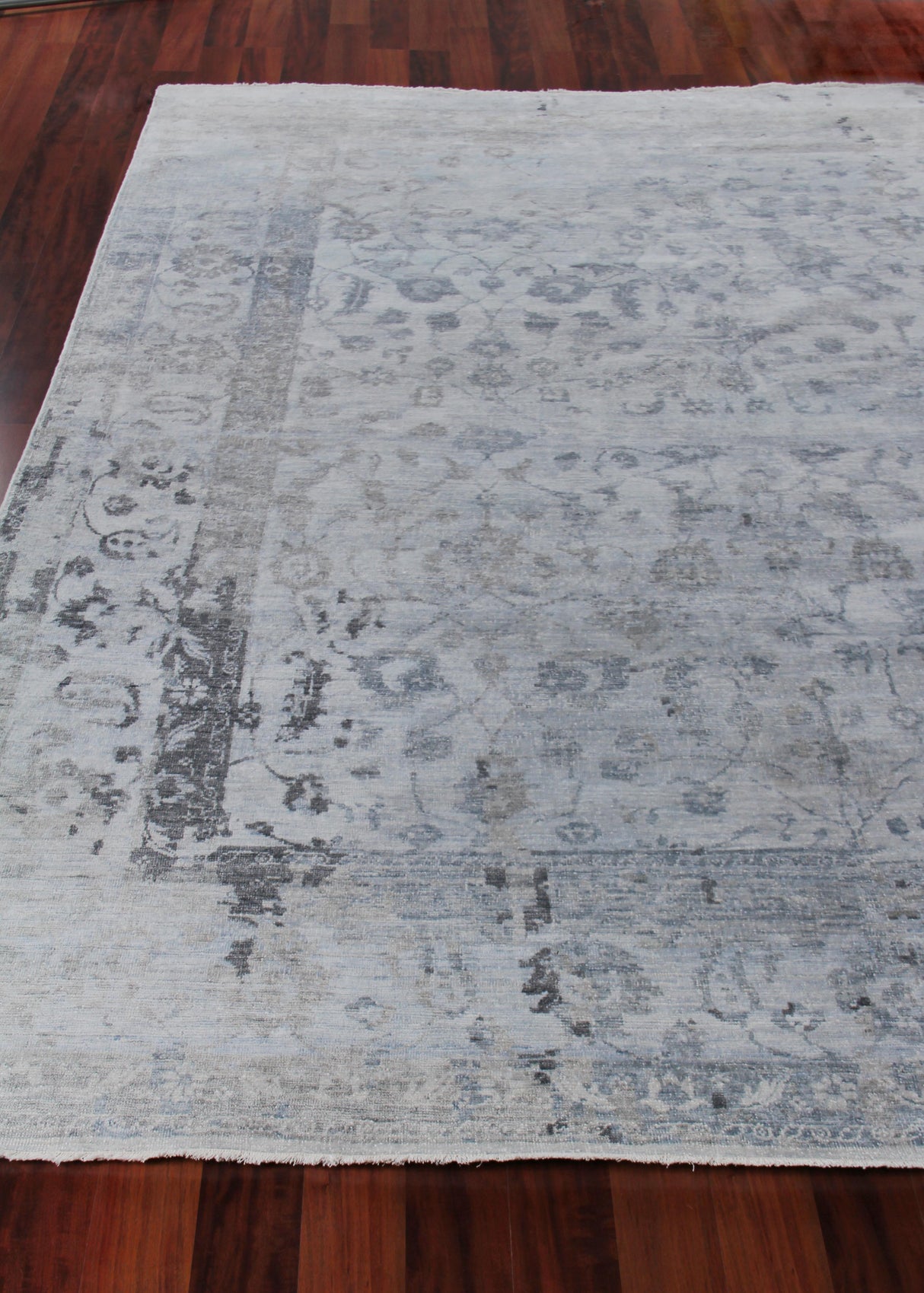 Exquisite Rugs Beverly Hand Knotted Wool/Bamboo Silk in 3448 Gray 6' x 9' Area Rug