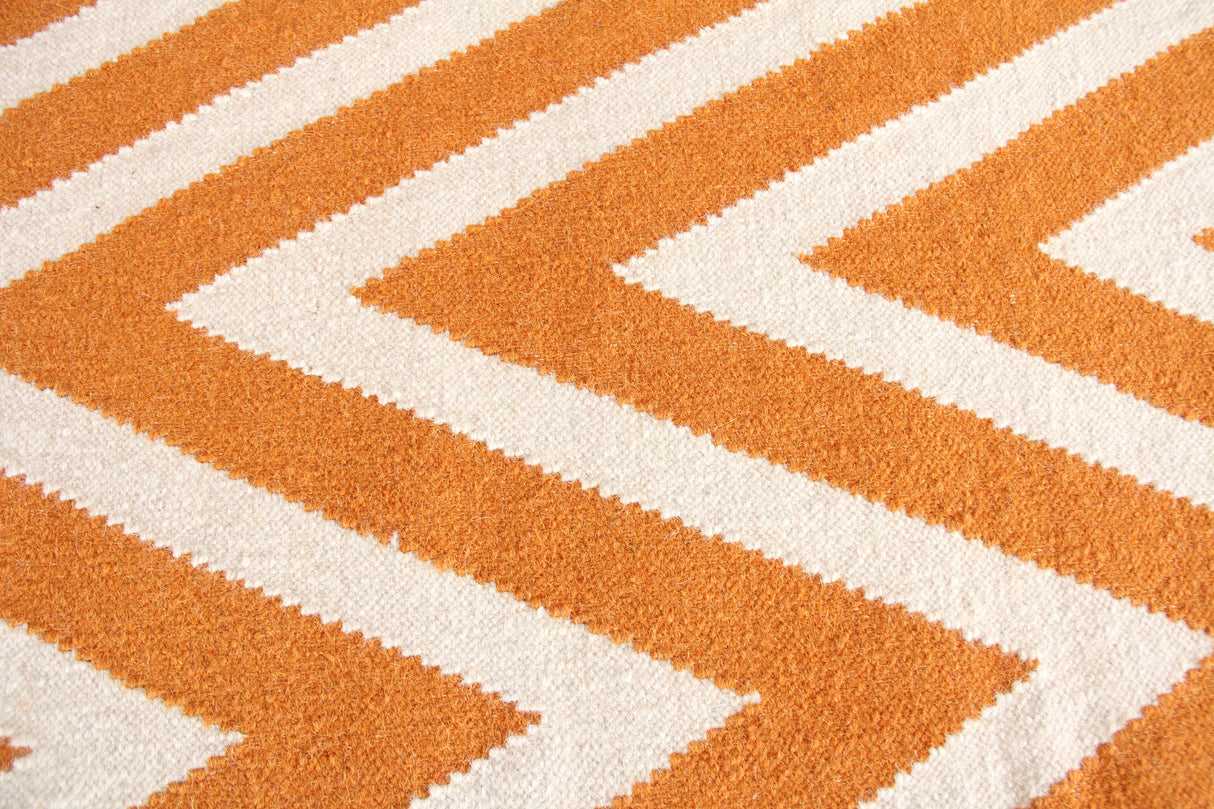 Exquisite Rugs Flatweave Flatweave New Zealand Wool in 3550 Orange/White 5' x 8' Area Rug