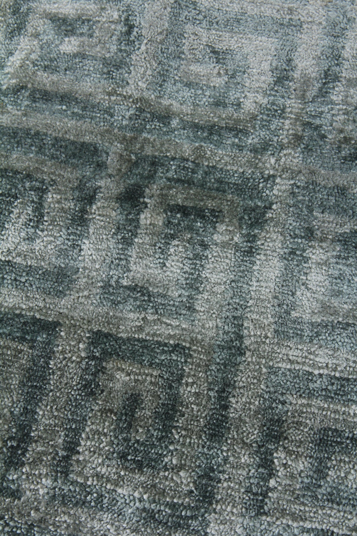 Exquisite Rugs Metro Velvet Hand Knotted Wool/Viscose in 3569 Light Blue 12' x 15' Area Rug