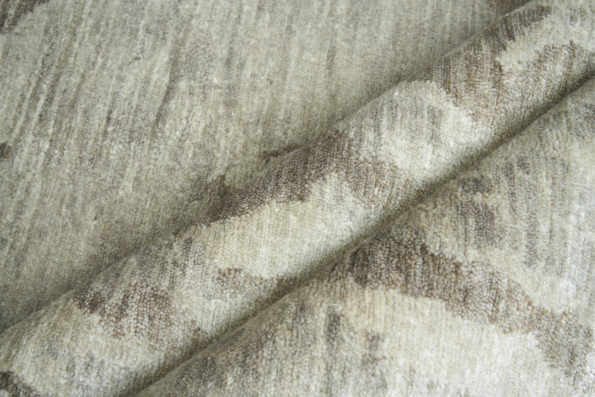 Exquisite Rugs Antique'd Silk Hand Knotted Bamboo Silk in 3631 Beige/Light Brown 8' x 10' Area Rug