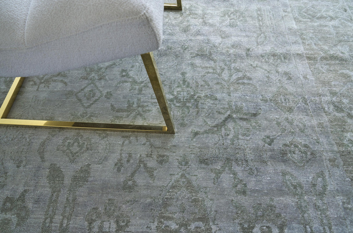 Exquisite Rugs Antique'd Silk Hand Knotted Bamboo Silk in 3632 Green/Aqua 8' x 10' Area Rug