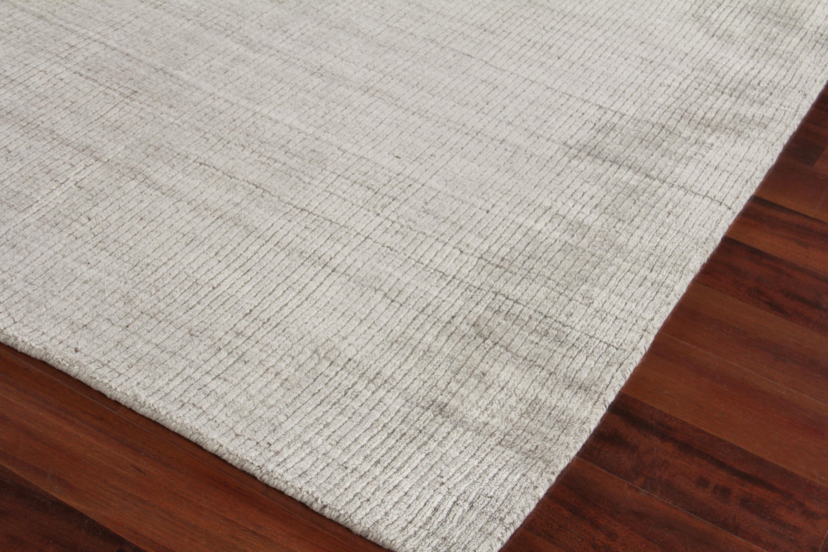 Exquisite Rugs Robin Hand-loomed Bamboo Silk/Wool 3781 Silver 2' x 3' Area Rug
