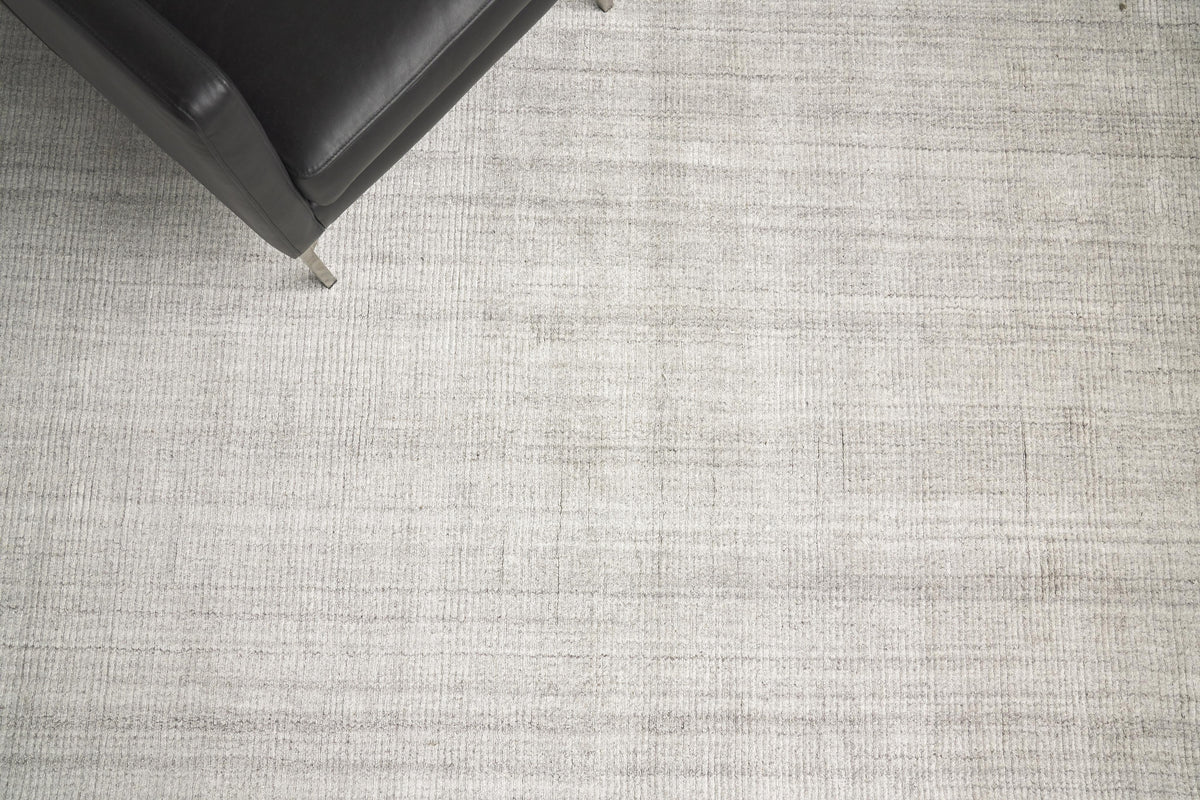 Exquisite Rugs Robin Hand-loomed Bamboo Silk/Wool 3781 Silver 2' x 3' Area Rug