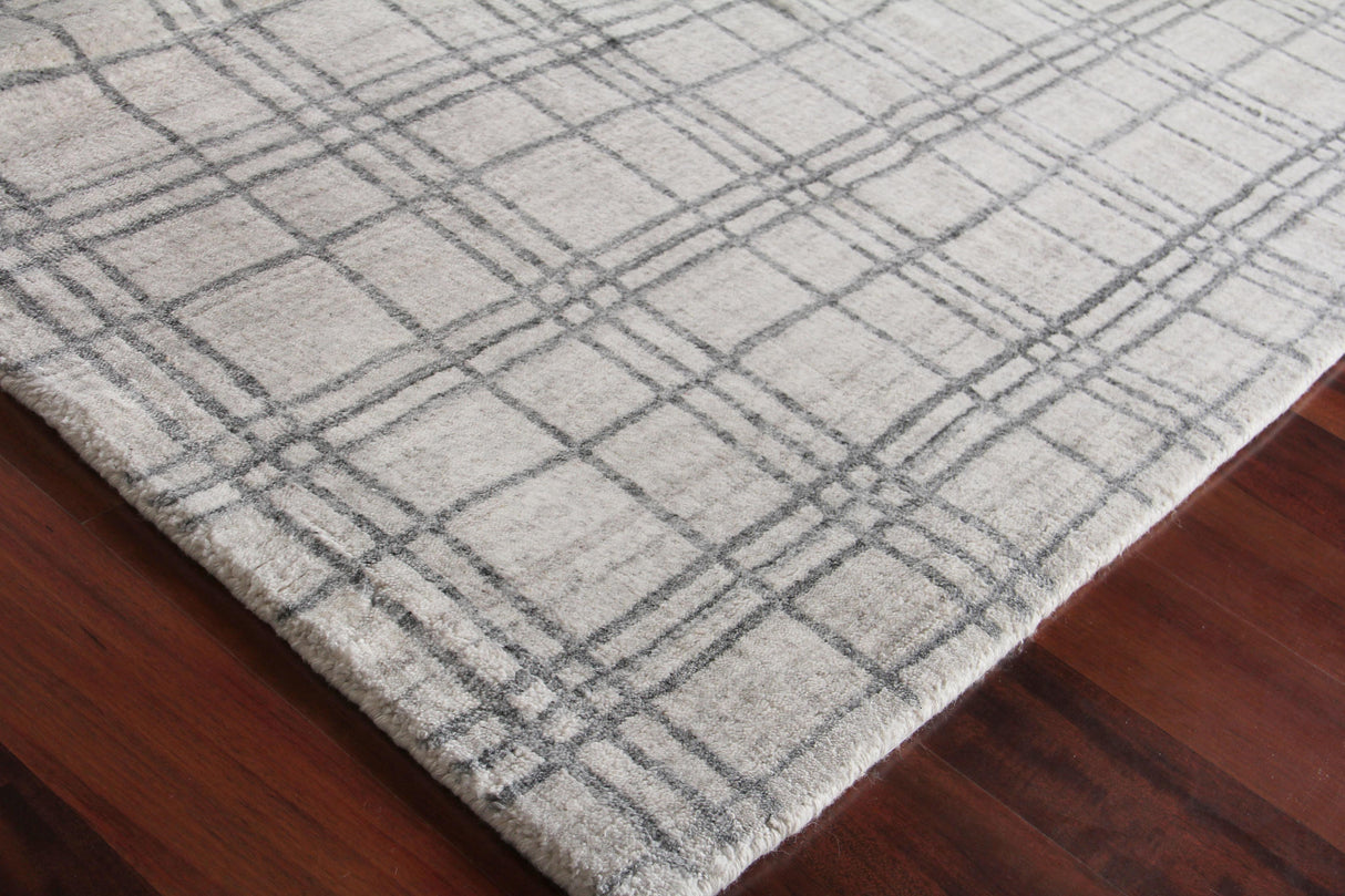 Exquisite Rugs Fairbanks Hand Loomed Bamboo Silk in 3835 White/Light Silver/Gray 9' x 12' Area Rug