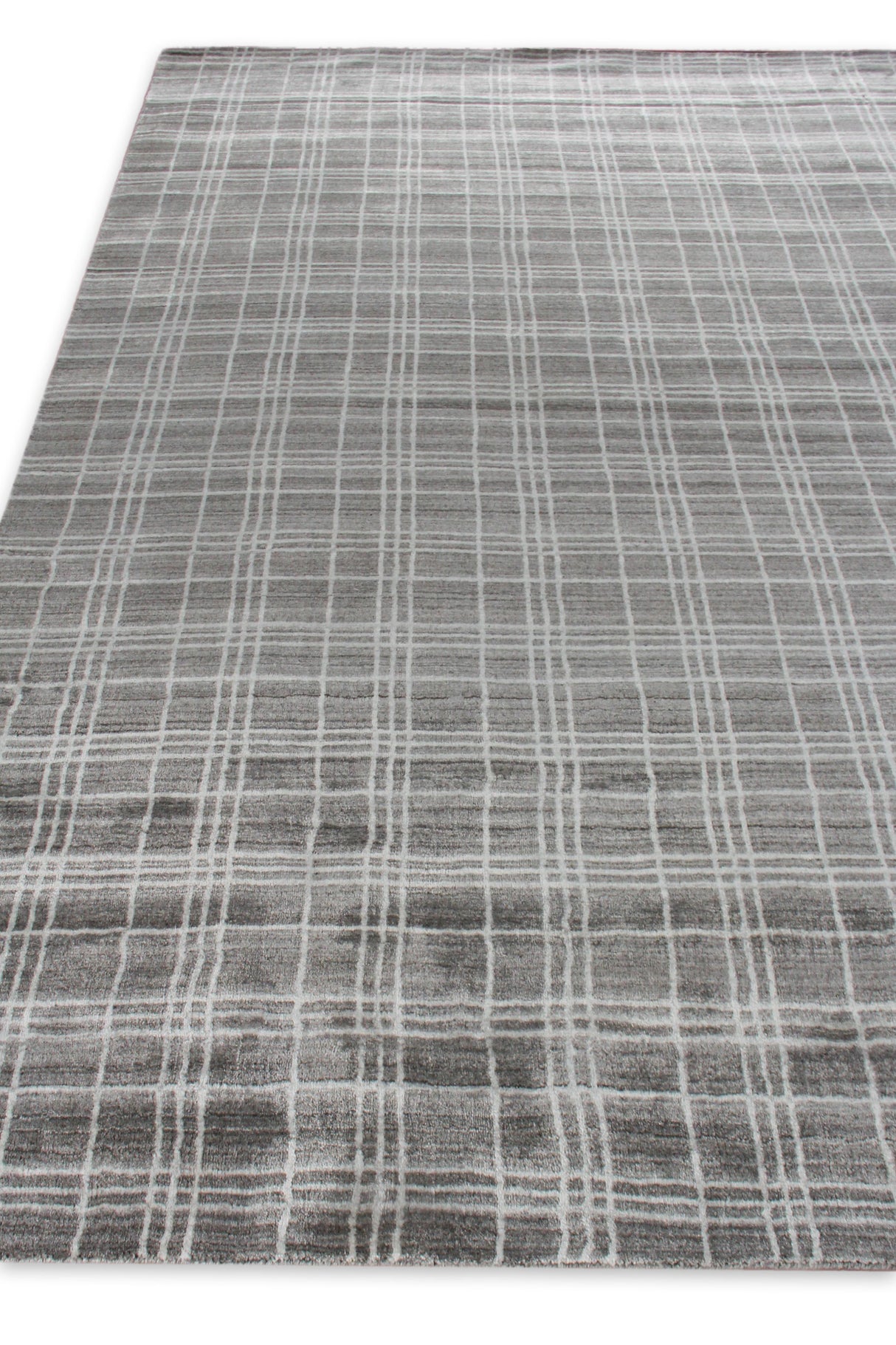 Exquisite Rugs Fairbanks Hand Loomed Bamboo Silk in 3836 Silver/White 12' x 15' Area Rug