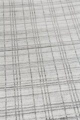Exquisite Rugs Fairbanks Hand Loomed Bamboo Silk in 3838 White/Gray 14' x 18' Area Rug