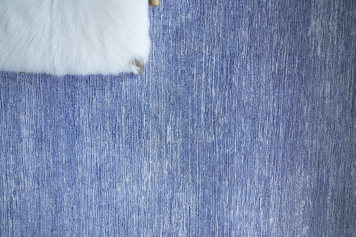 Exquisite Rugs Crush Hand Knotted Bamboo Silk in 3991 Aqua/Dark Aqua 8' x 10' Area Rug