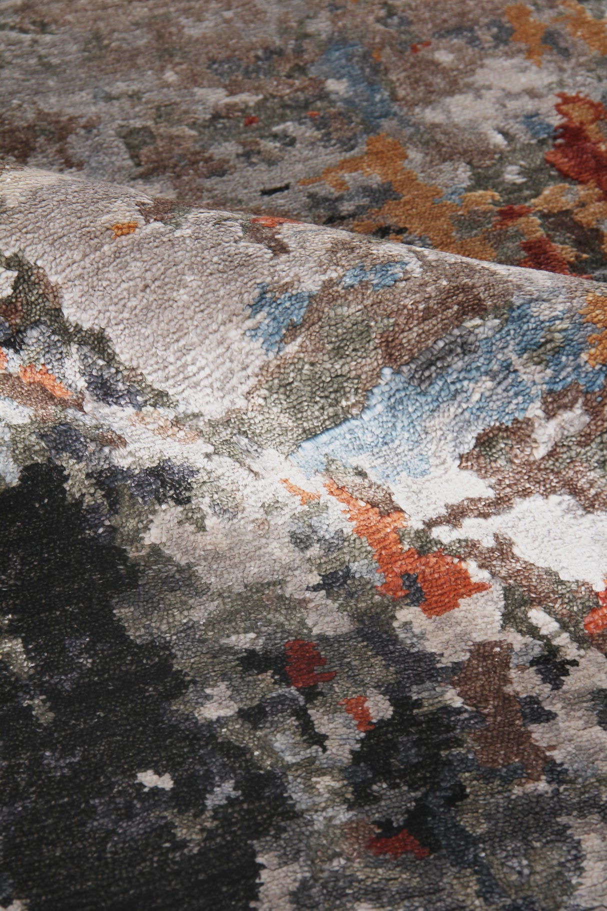 Exquisite Rugs Laureno Hand Knotted Bamboo Silk in 4023 Navy/Silver/Rust 12' x 15' Area Rug