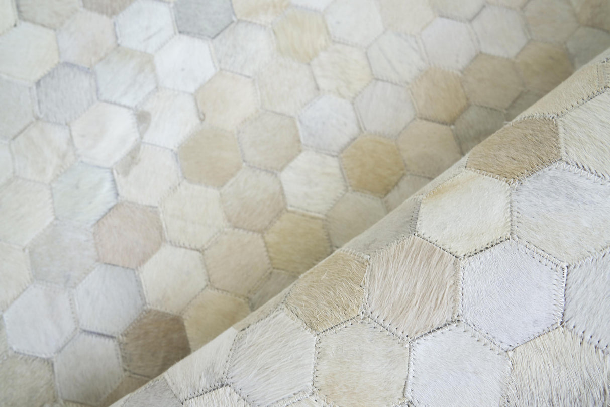 Exquisite Rugs Mosaic Leather Handmade Leather Hide in 4058 Ivory 11.5' x 14.5' Area Rug