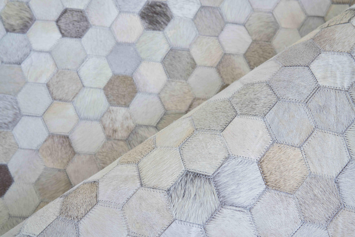 Exquisite Rugs Mosaic Leather Handmade Leather Hide in 4059 Silver 11.5' x 14.5' Area Rug