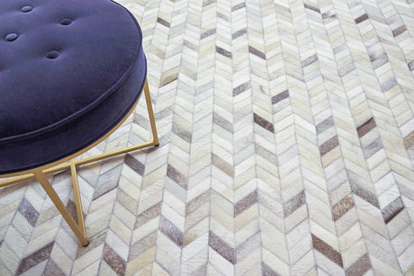 Exquisite Rugs Mosaic Leather Handmade Leather Hide in 4062 Silver 13.5' x 17.5' Area Rug