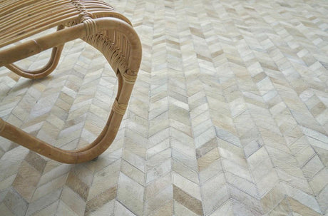 Exquisite Rugs Mosaic Leather Handmade Leather Hide in 4064 Light Beige 9.5' x 13.5' Area Rug