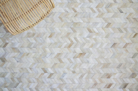 Exquisite Rugs Mosaic Leather Handmade Leather Hide in 4064 Light Beige 9.5' x 13.5' Area Rug