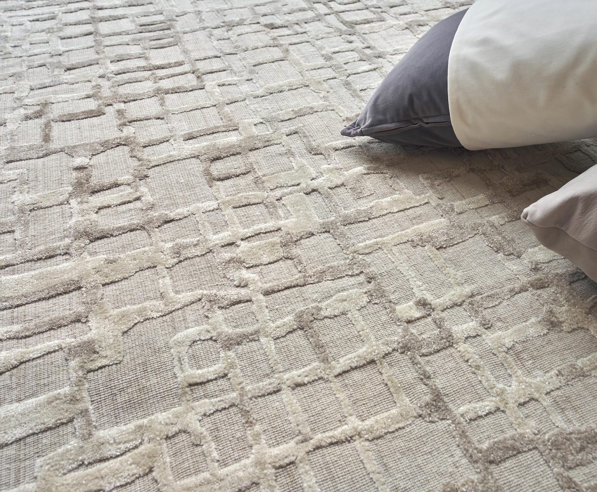 Exquisite Rugs Vista Hand-loomed Wool/Bamboo Silk 4341 Beige 15' x 15' Area Rug