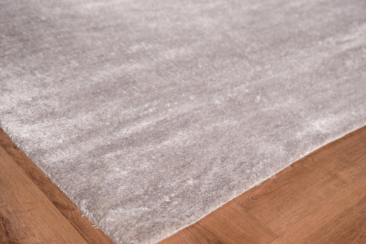 Exquisite Rugs Plush Hand-knotted Bamboo Silk/Mohair 4396 Light Silver 4' x 6' Area Rug