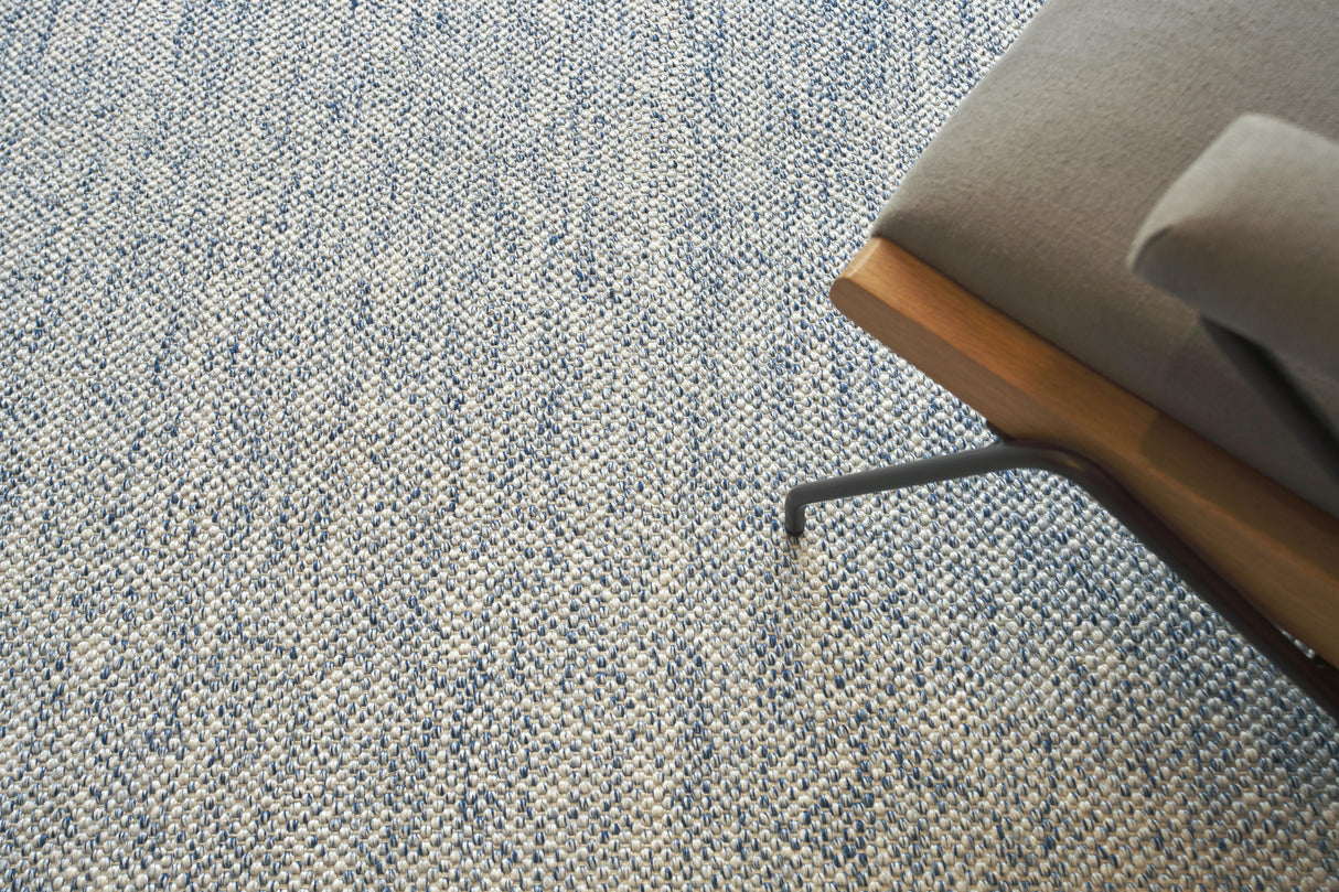 Exquisite Rugs Rhodes Hand-loomed PET yarn 4566 Blue 2' x 3' Area Rug